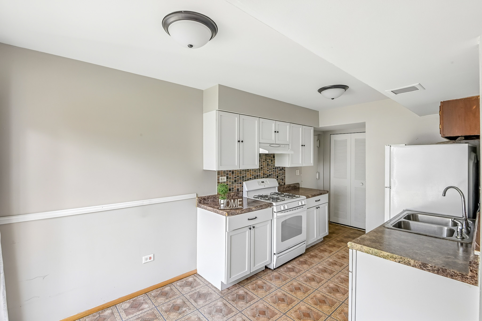 1205 Quincy Court Property Photo 9