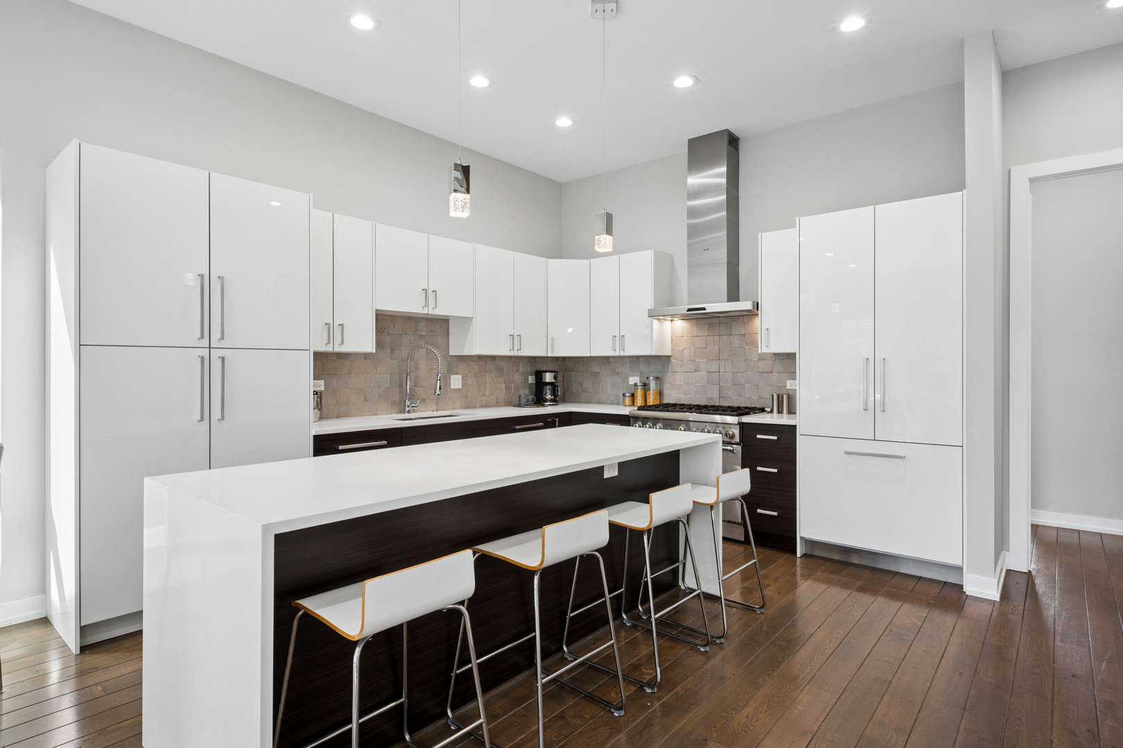 12765769 Property Photo 11