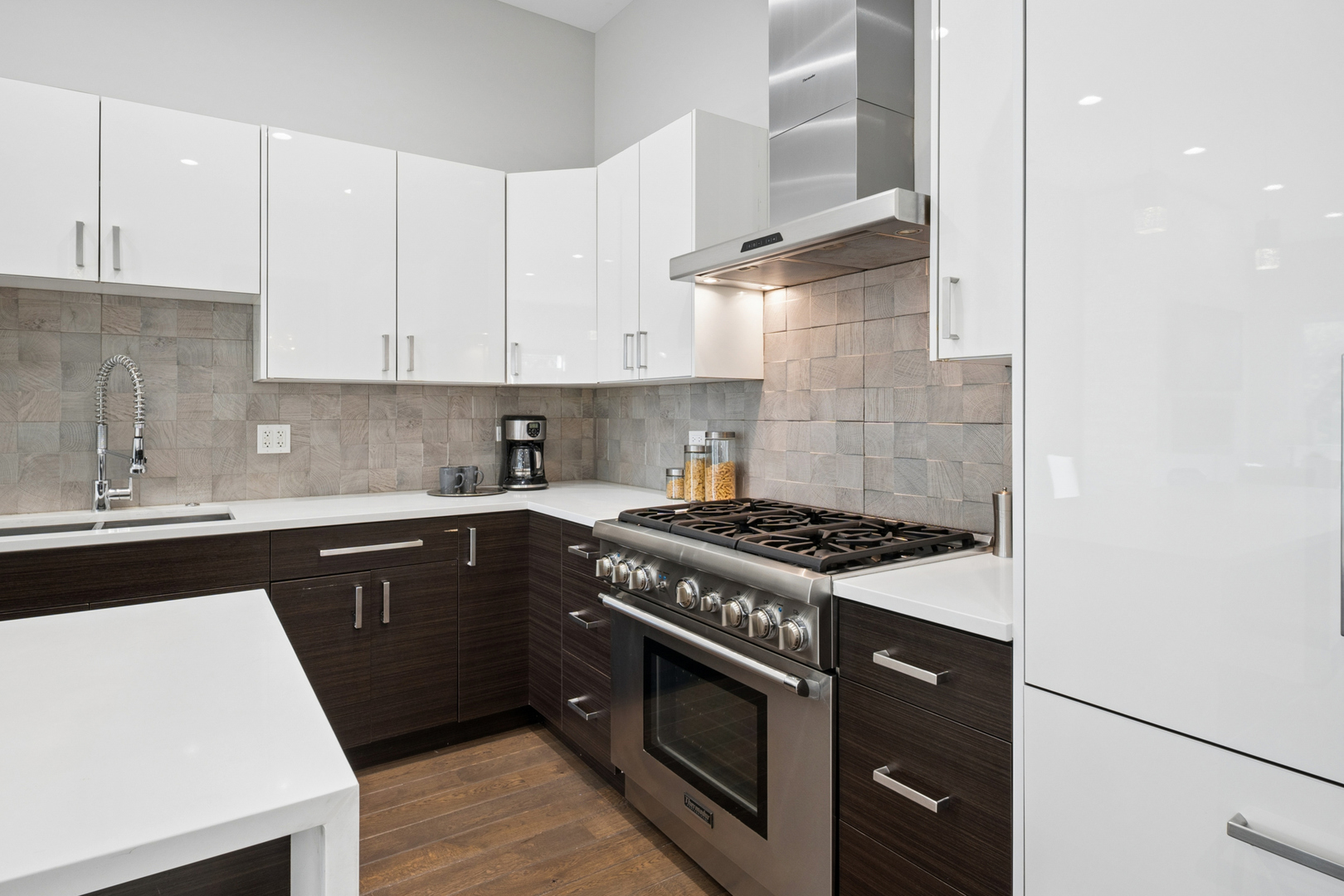 12765769 Property Photo 14