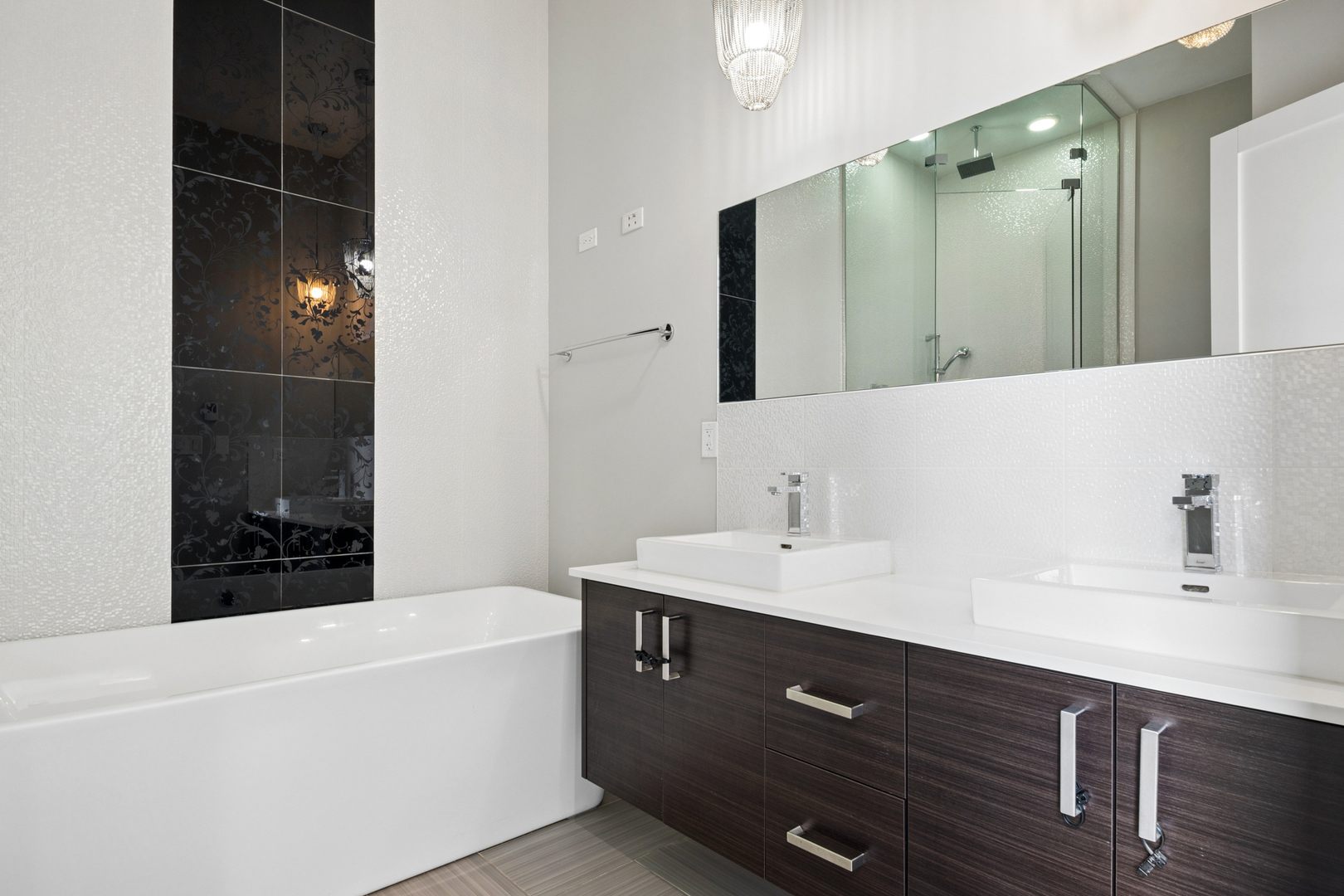 12765769 Property Photo 22