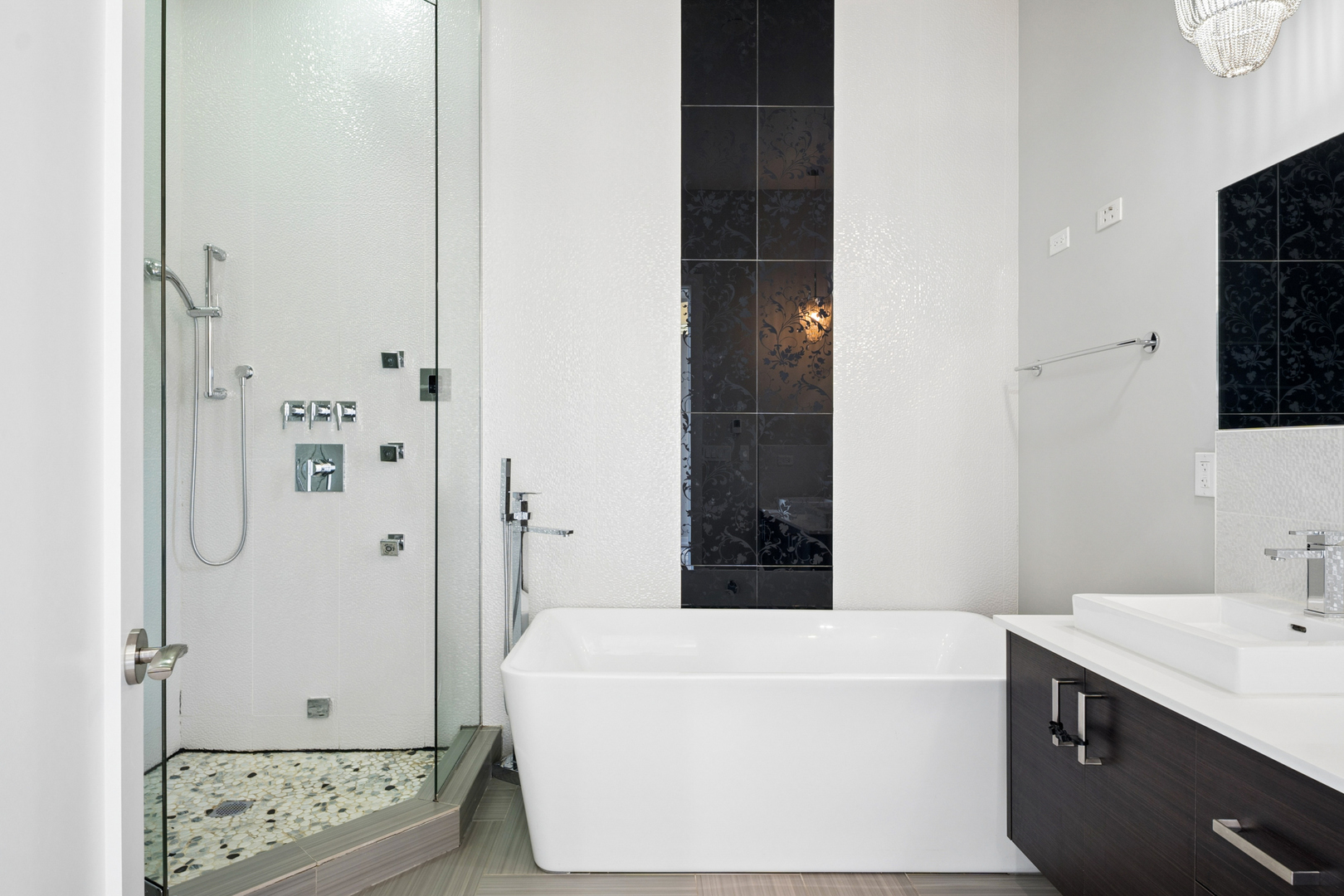 12765769 Property Photo 23