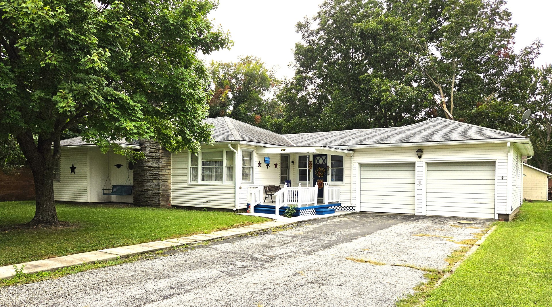 355 Lee Evans Drive Property Photo 1