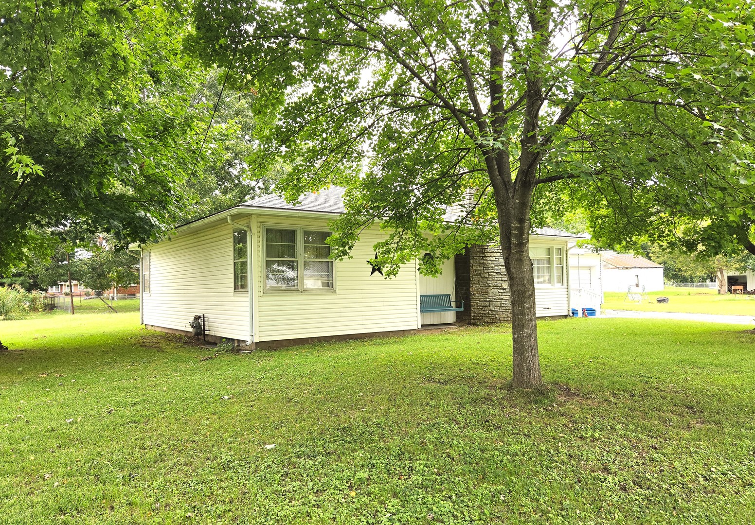 355 Lee Evans Drive Property Photo 3