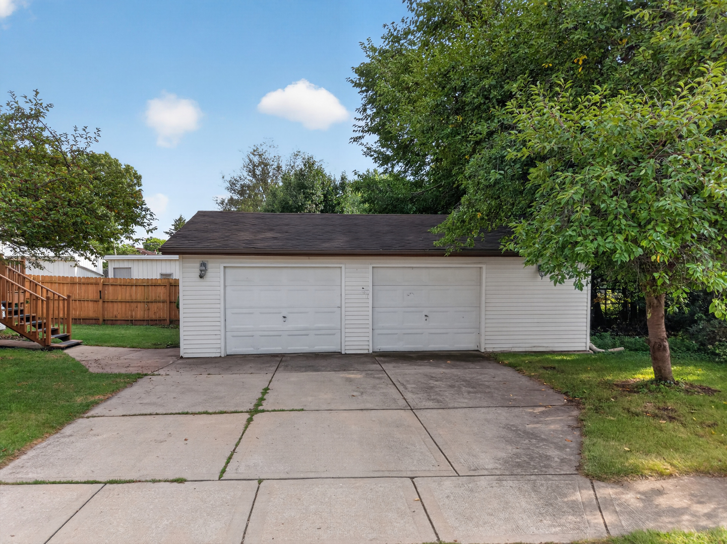 105 S Main Street Property Photo 4