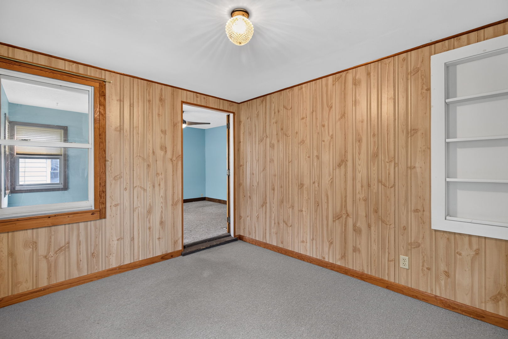 105 S Main Street Property Photo 6
