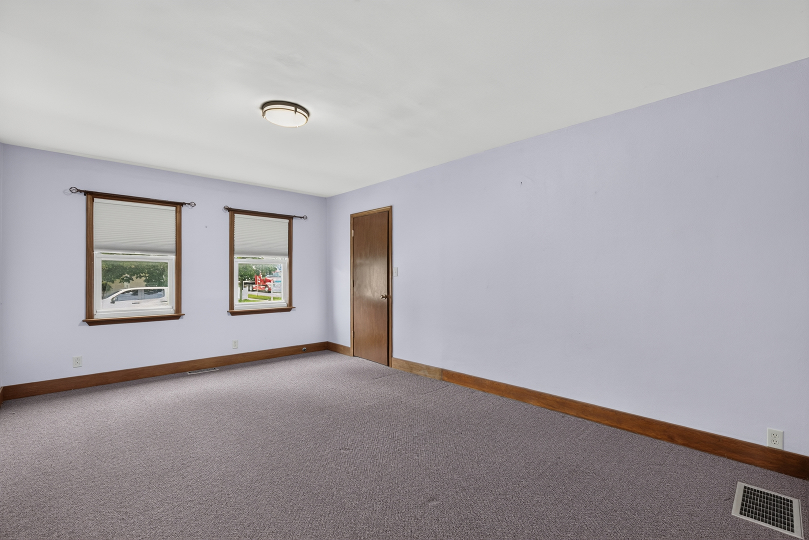 105 S Main Street Property Photo 12