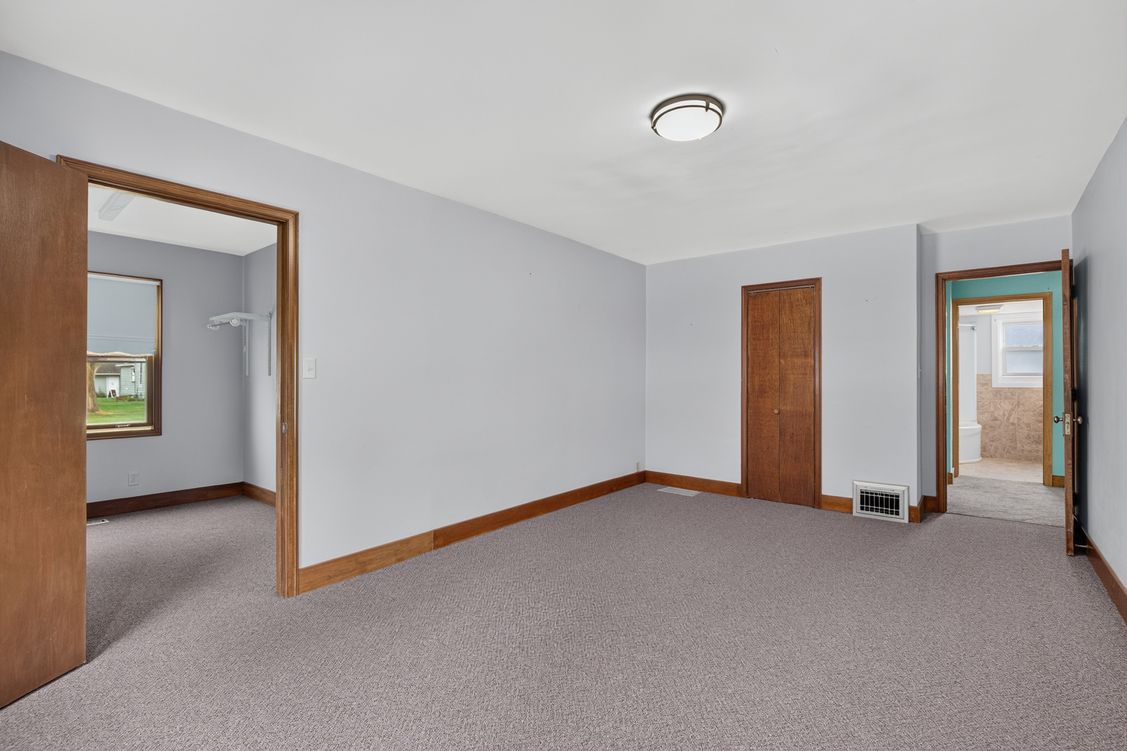 105 S Main Street Property Photo 13