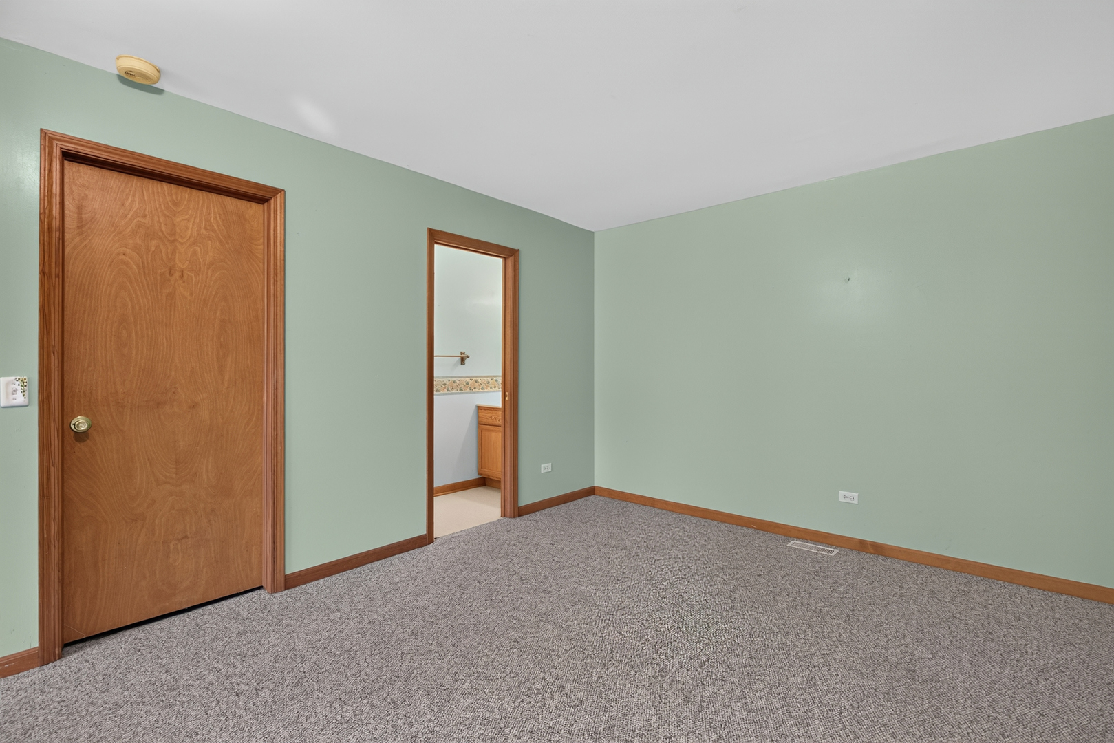 105 S Main Street Property Photo 22