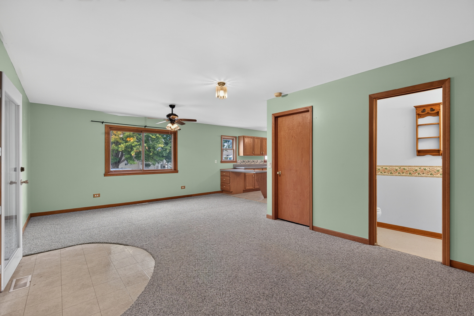 105 S Main Street Property Photo 23