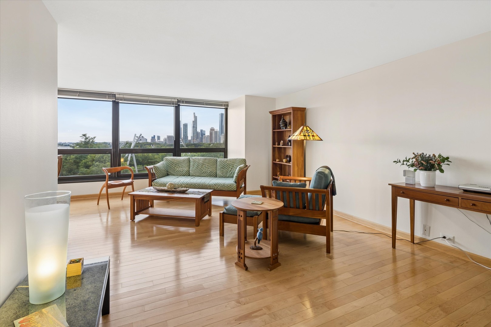 360 E Randolph Street 403 Property Photo 3