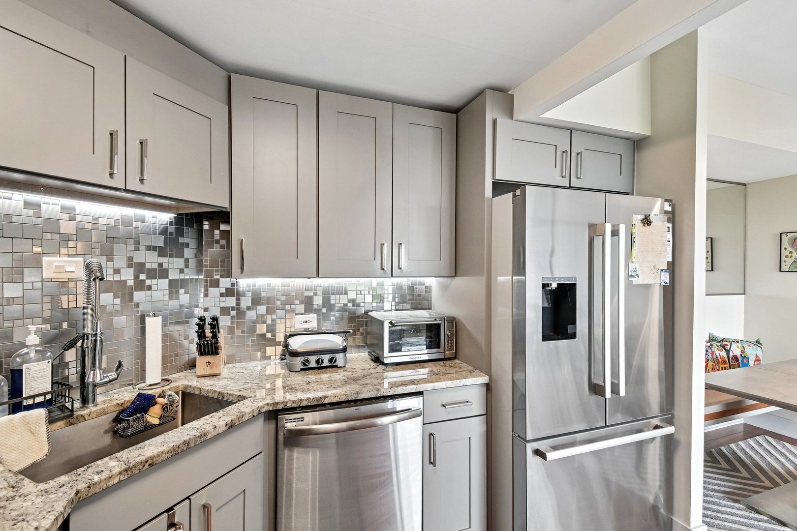 3200 N Lake Shore Drive 410 Property Photo 12