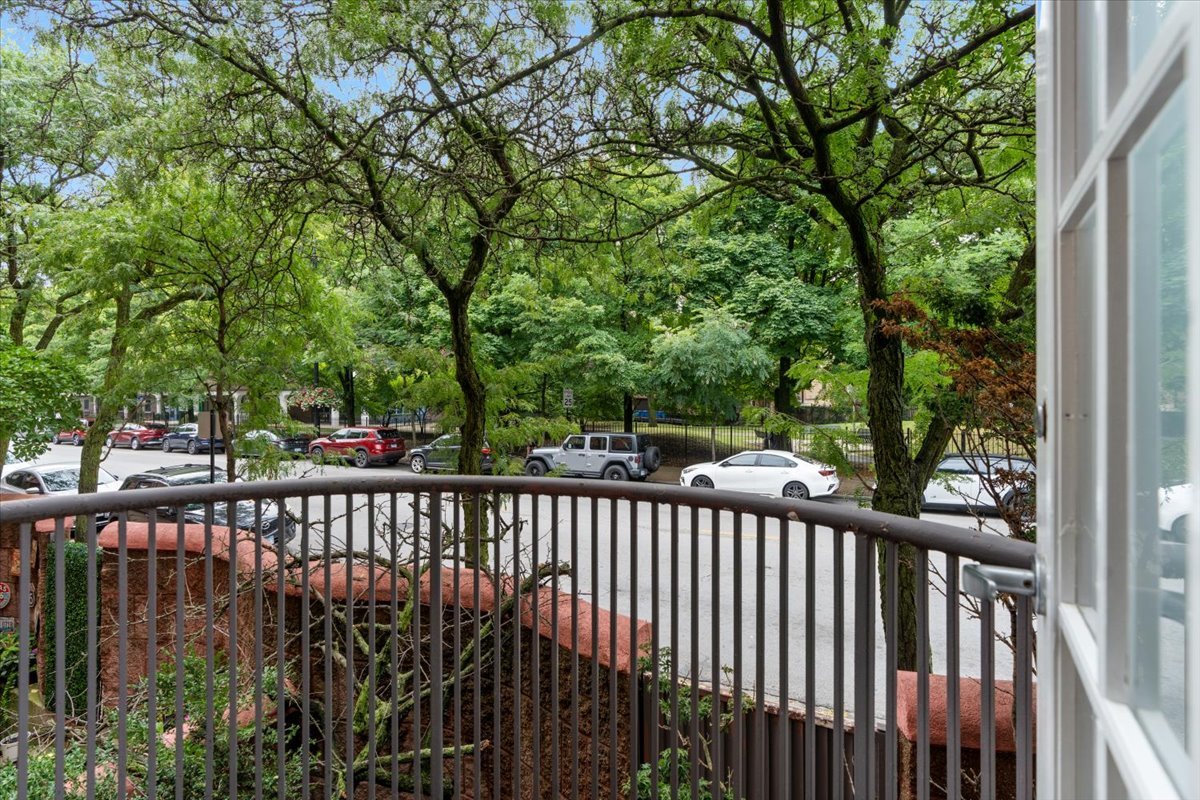 339 W Webster Avenue 1a Property Photo 37