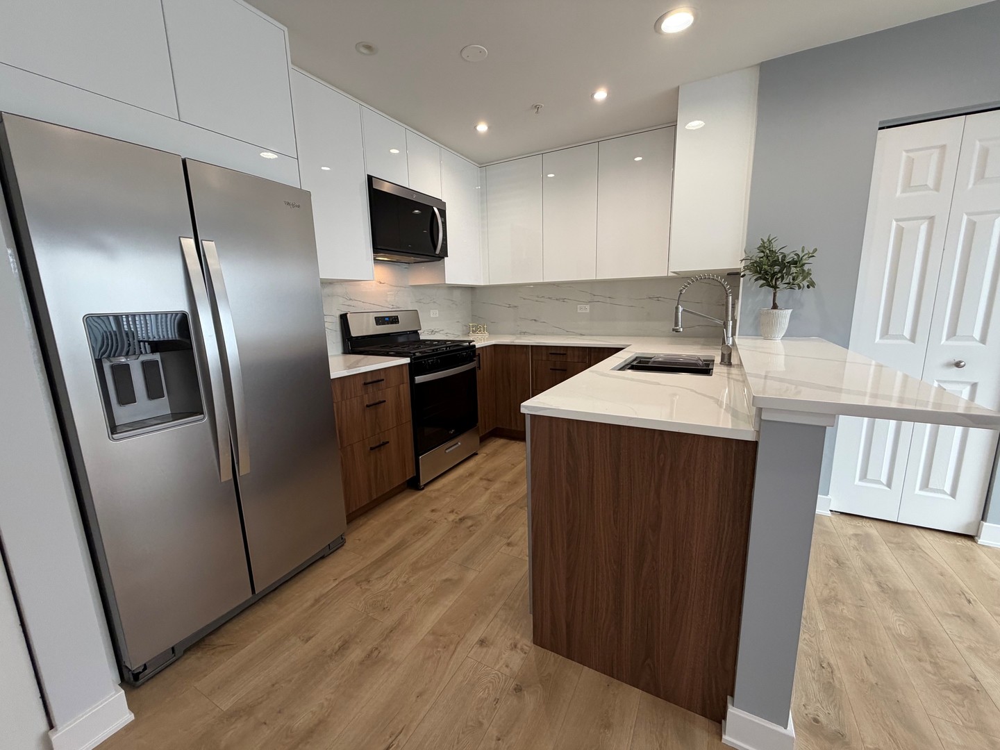 1840 Oslo Court Property Photo 6