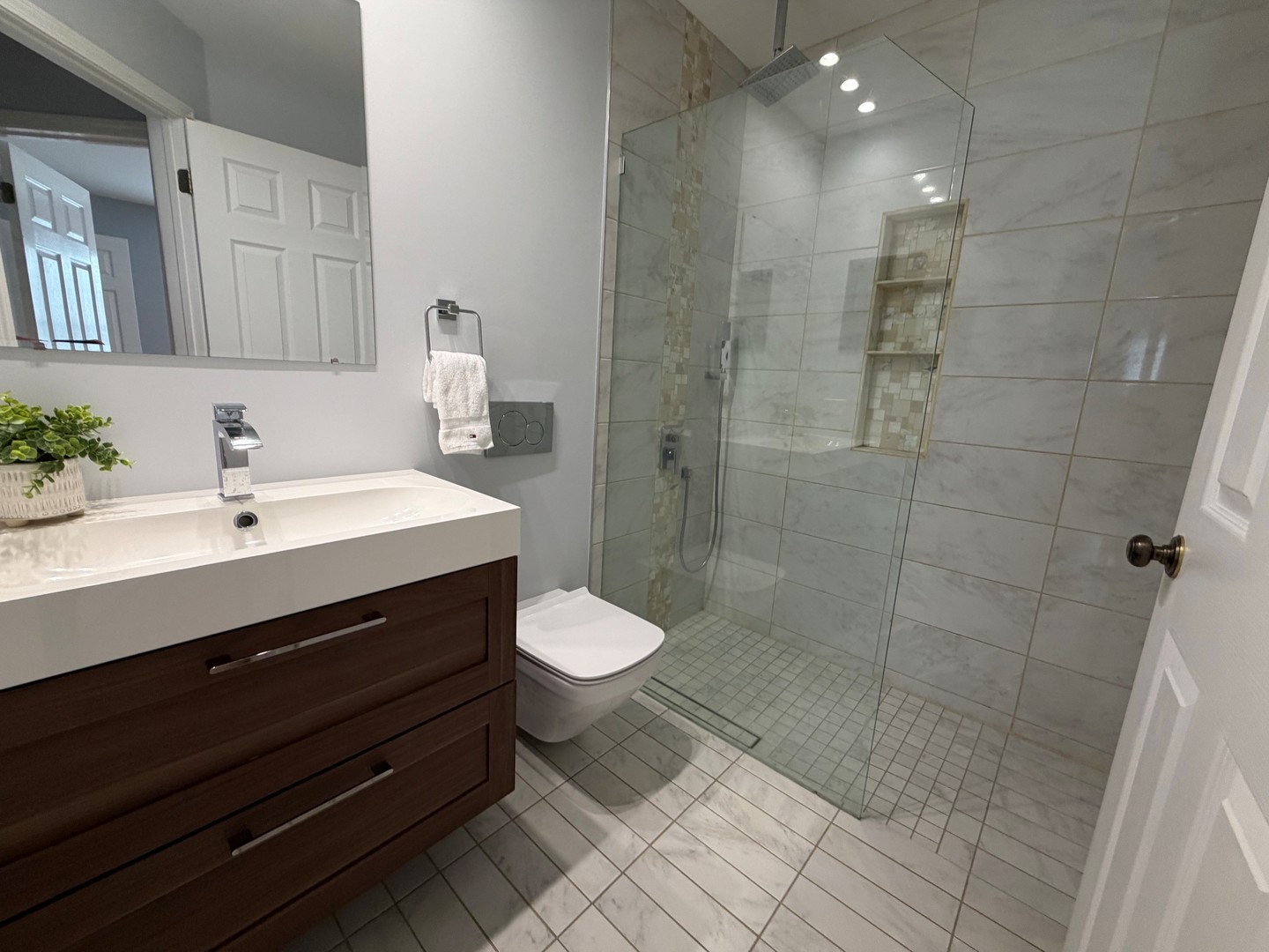 1840 Oslo Court Property Photo 11