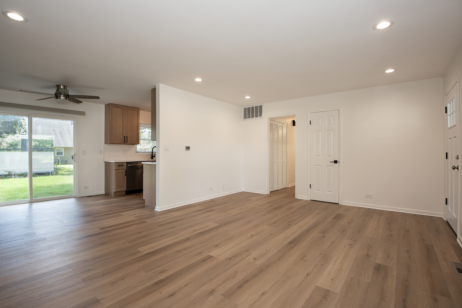 1021 Lonsdale Road Property Photo 3