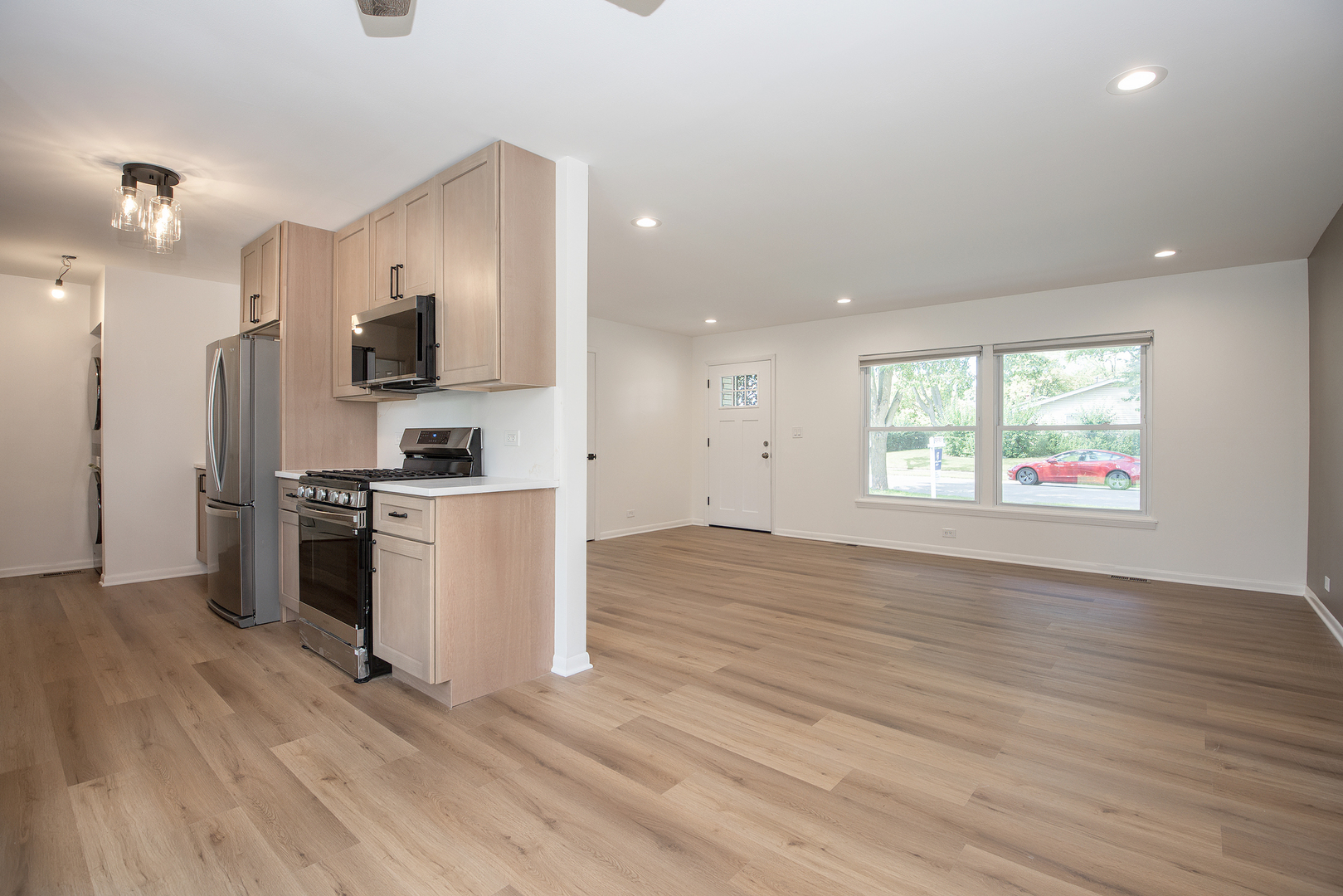 1021 Lonsdale Road Property Photo 7