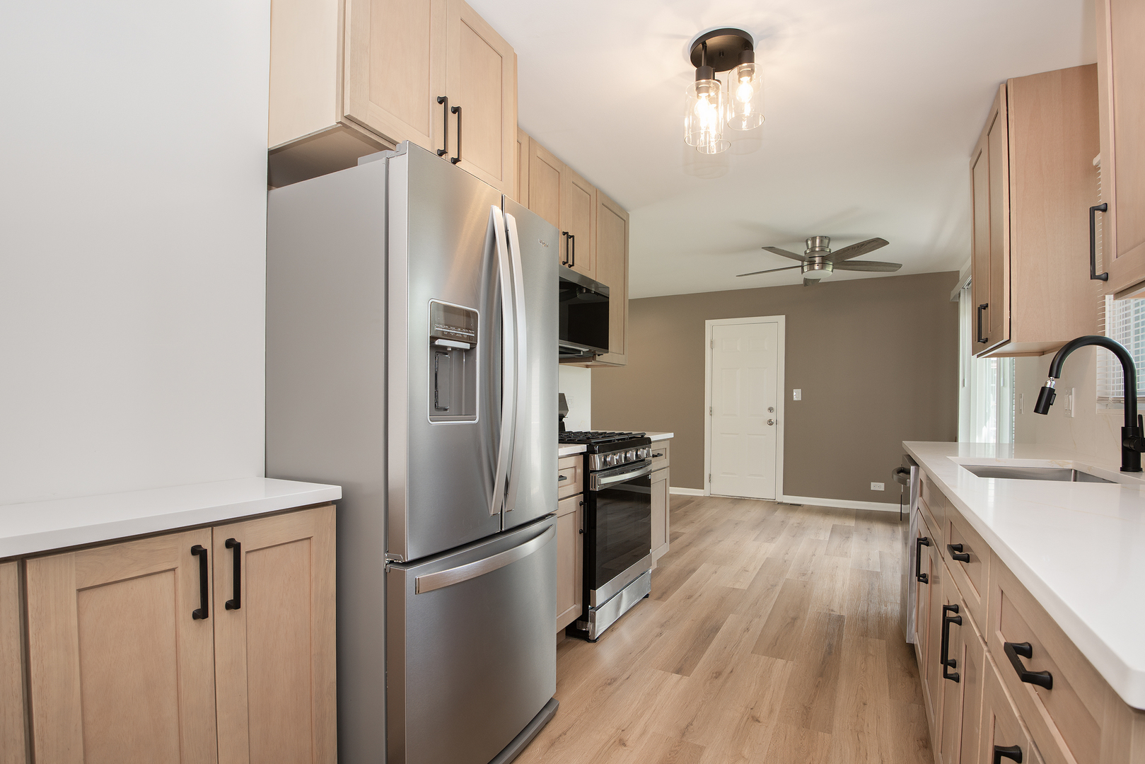 1021 Lonsdale Road Property Photo 9