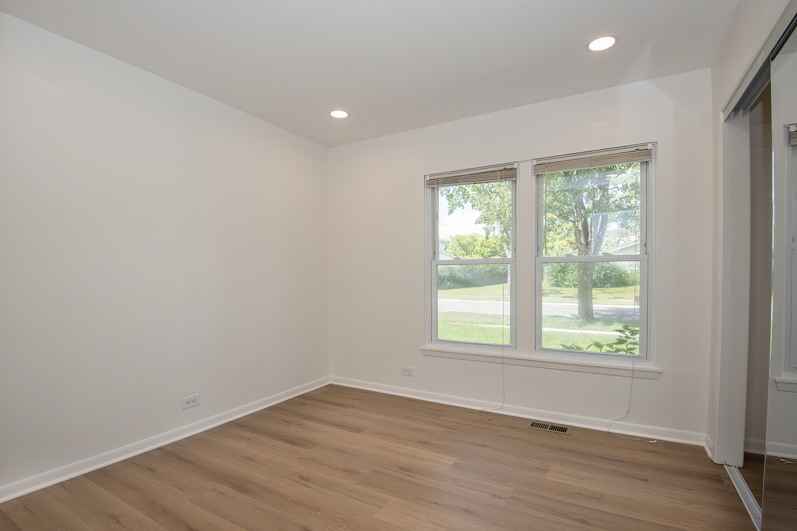 1021 Lonsdale Road Property Photo 14