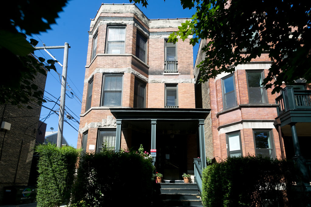 3614 N Bosworth Avenue 3r Property Photo 2