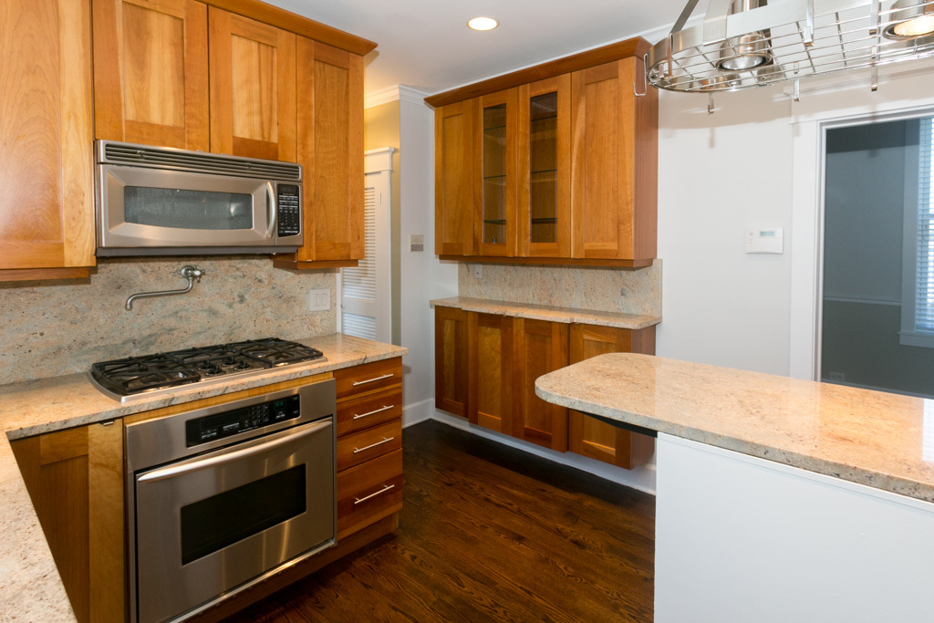 3614 N Bosworth Avenue 3r Property Photo 5