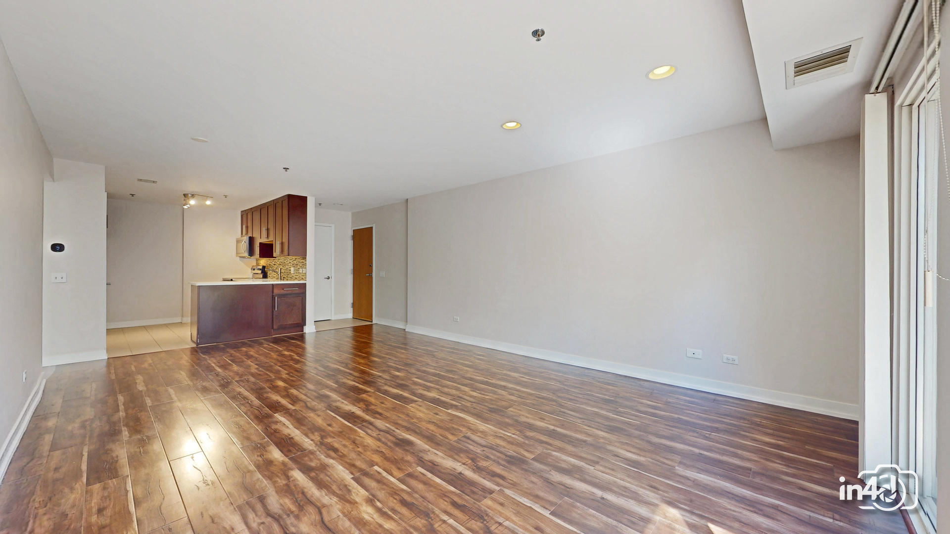 411 Kelburn Road 121 Property Photo 6