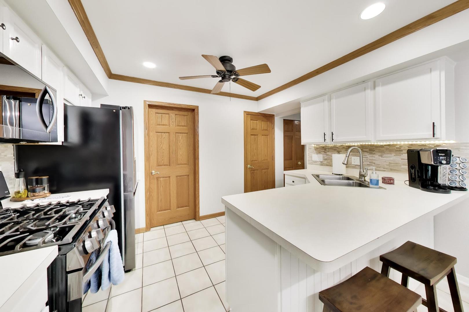 408 Locksley Drive Property Photo 12
