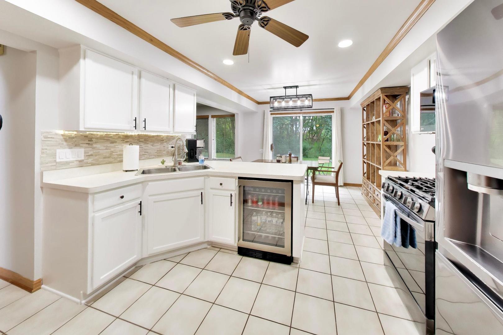 408 Locksley Drive Property Photo 14