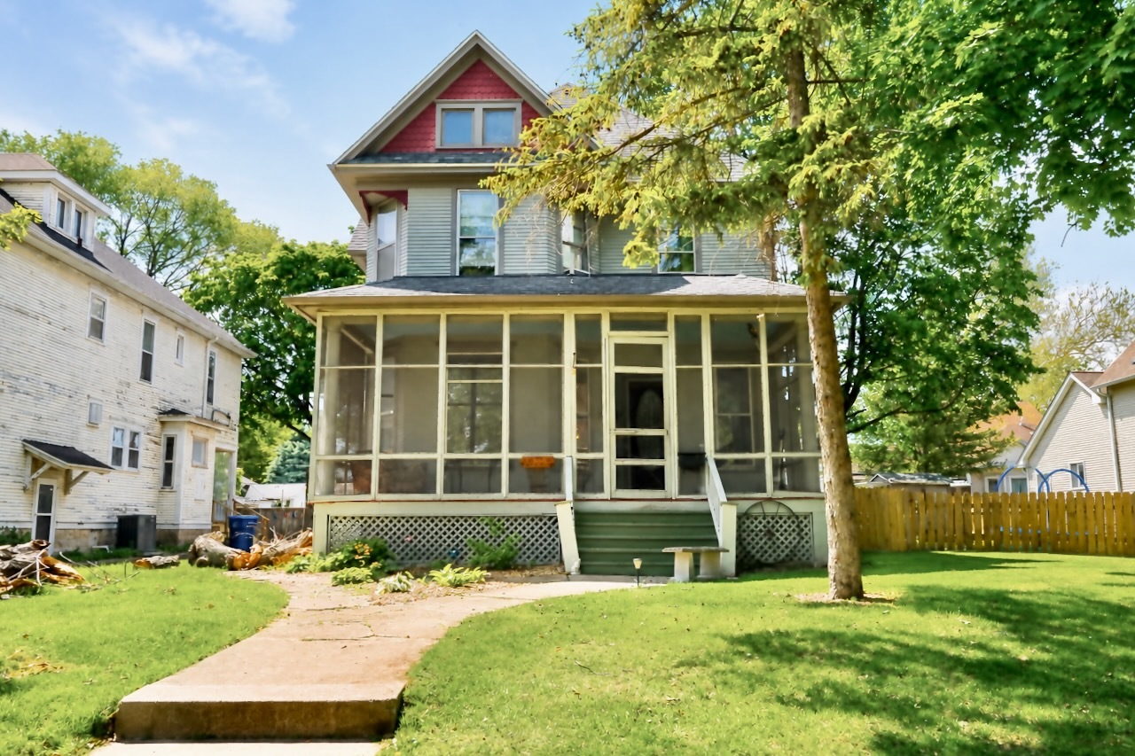 1035 Marquette Street Property Photo 1