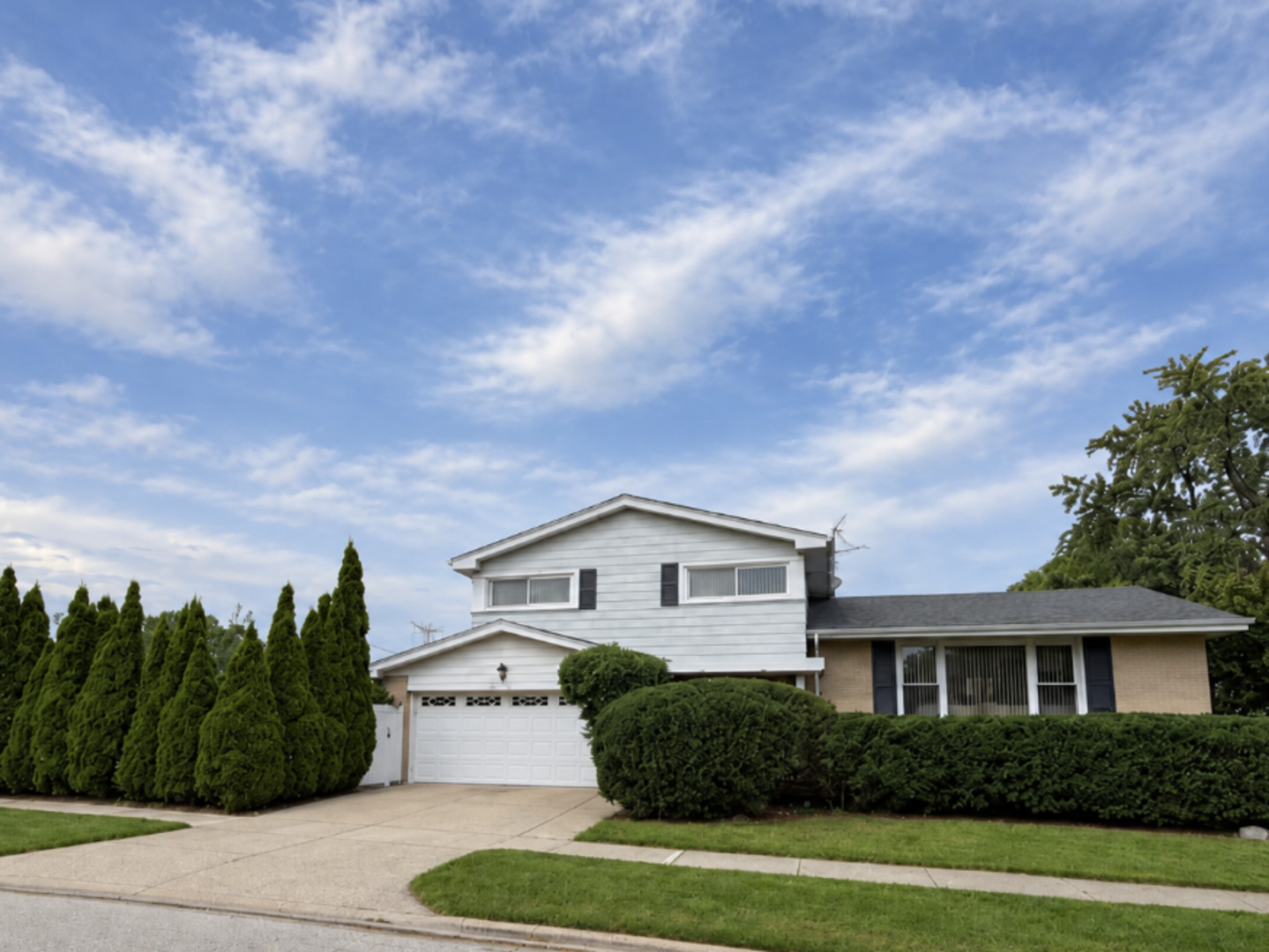 9222 Merrill Avenue Property Photo 1