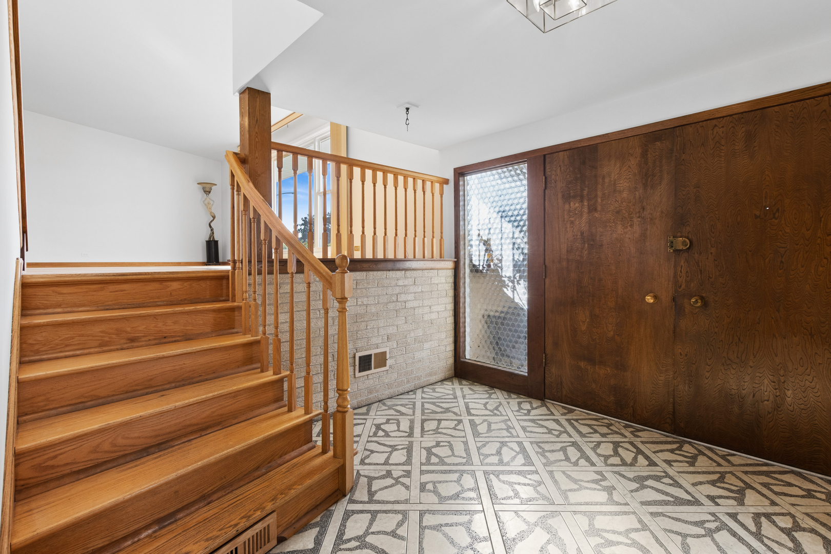 9222 Merrill Avenue Property Photo 3