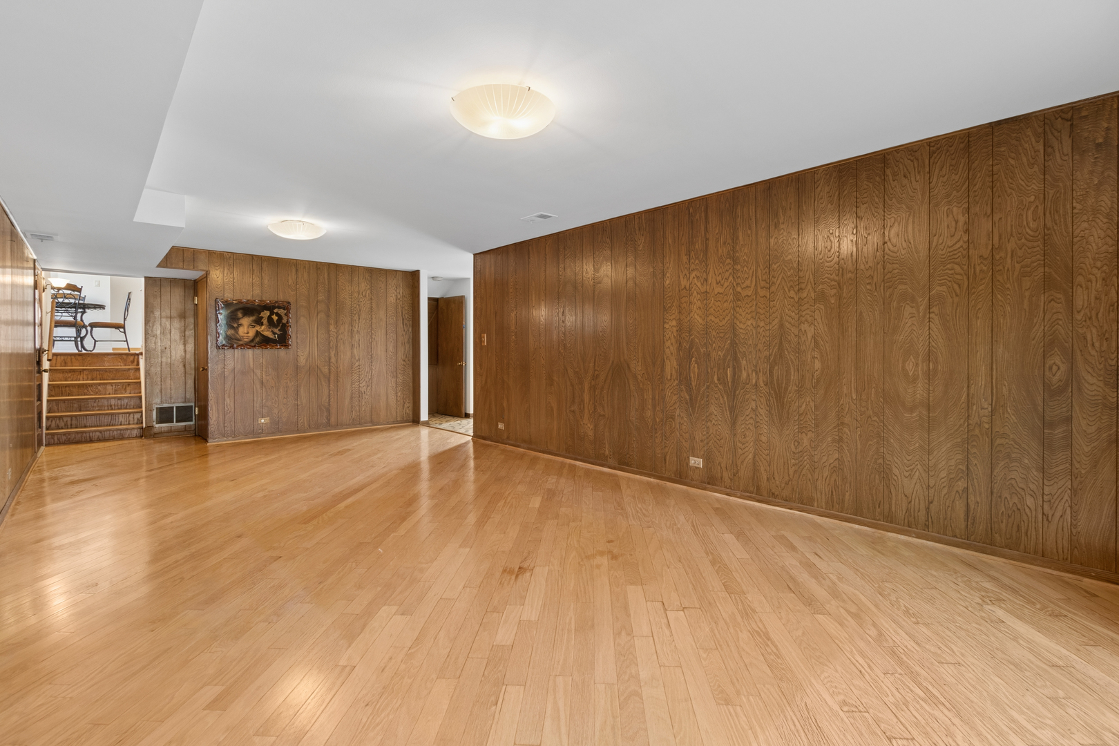 9222 Merrill Avenue Property Photo 6