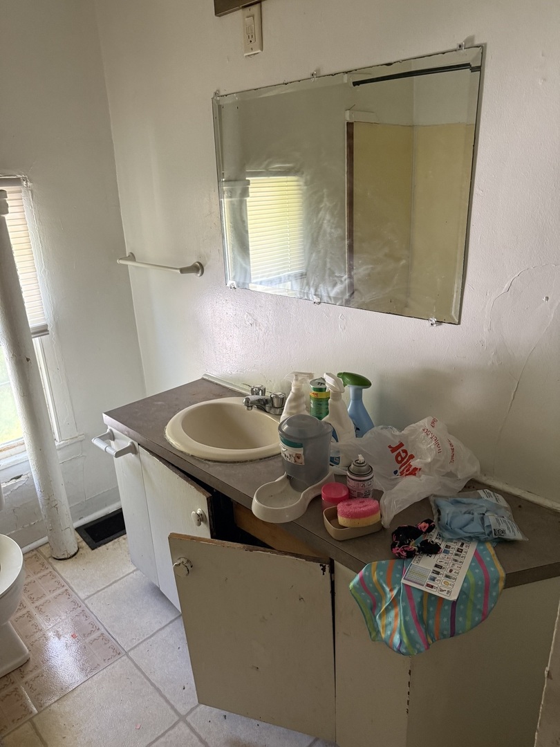 220 1st Street Property Photo 7