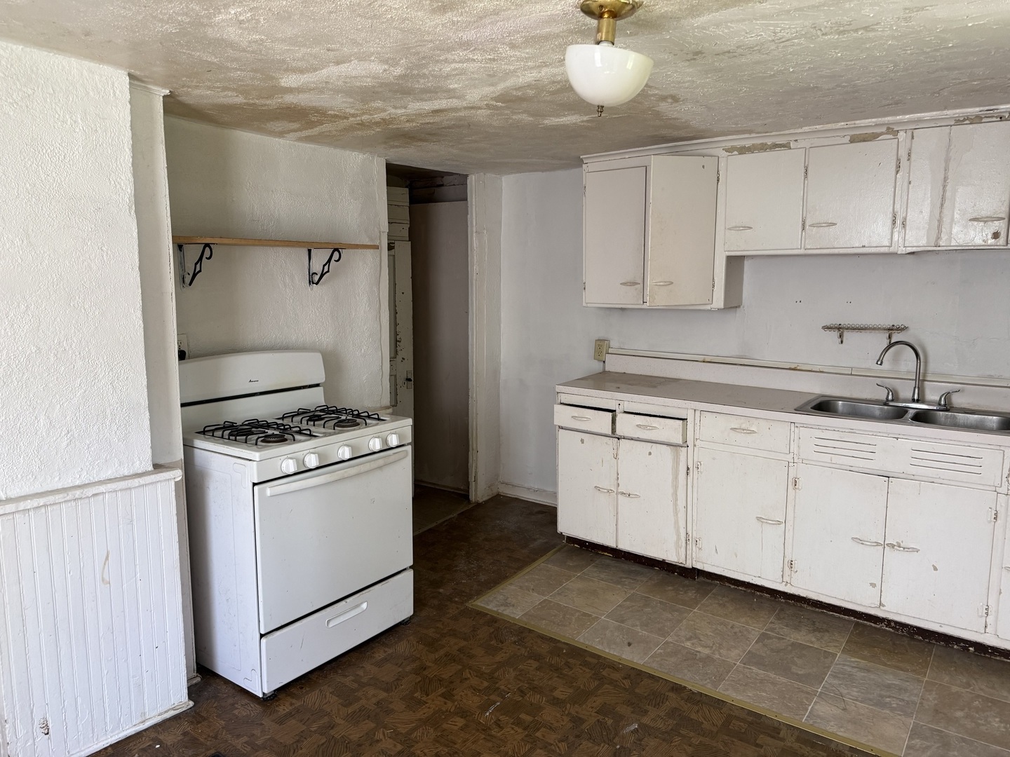 220 1st Street Property Photo 10