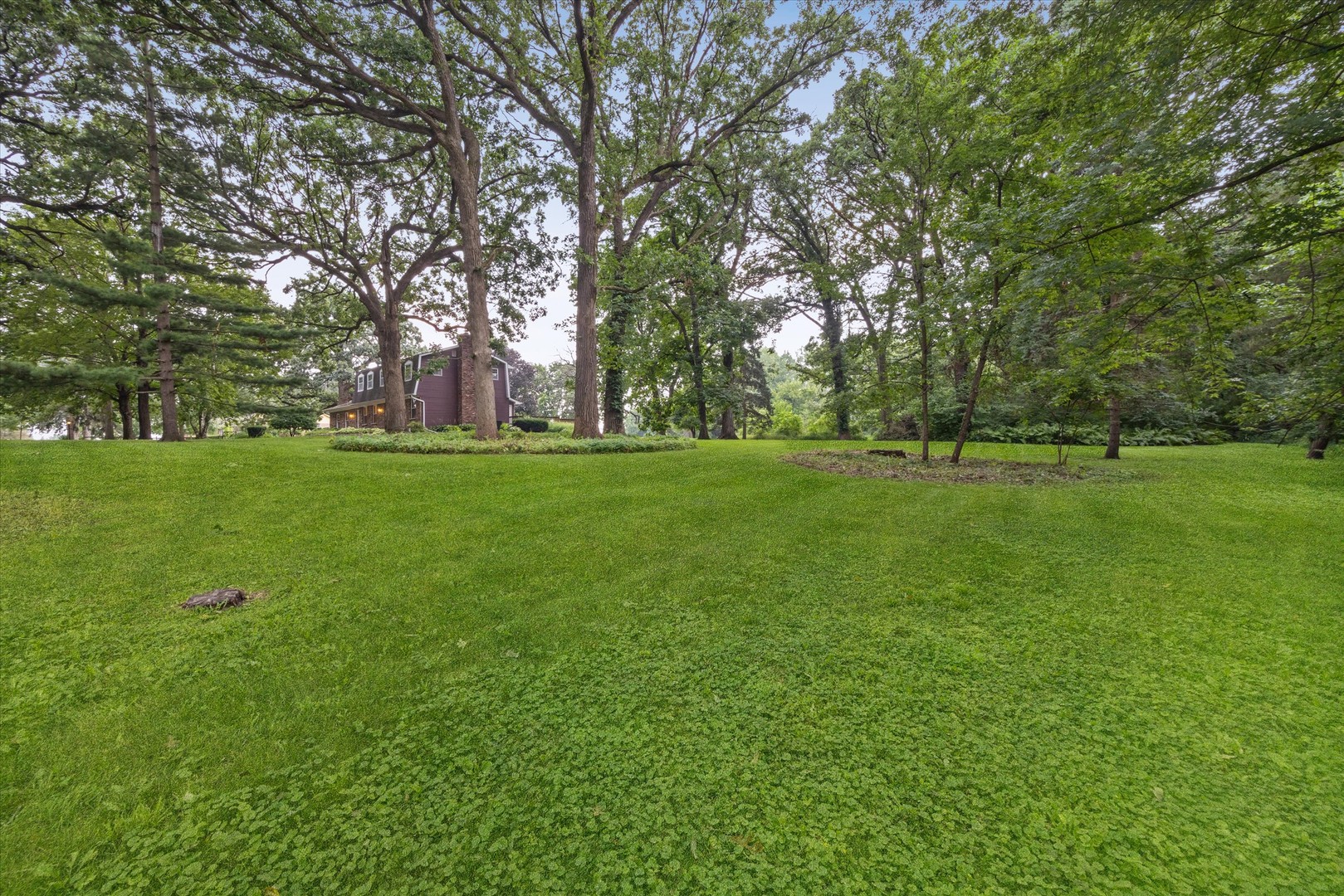 2s730 White Oak Lane Property Photo 4