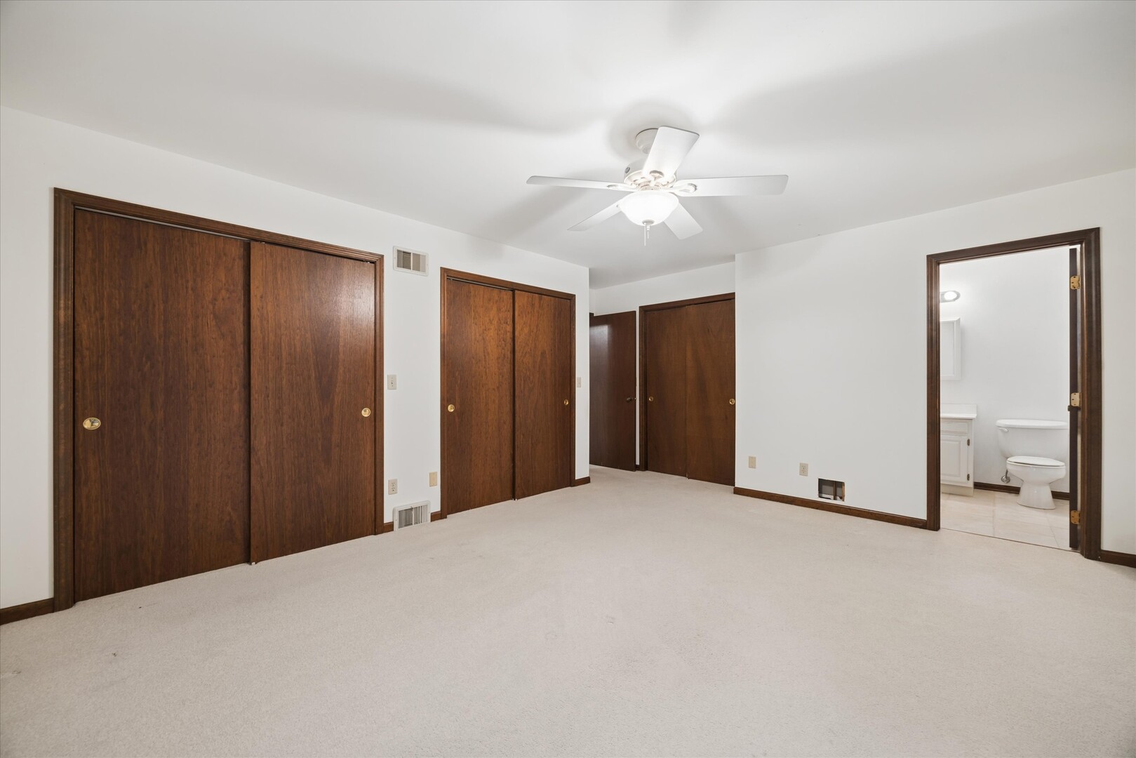 2s730 White Oak Lane Property Photo 19