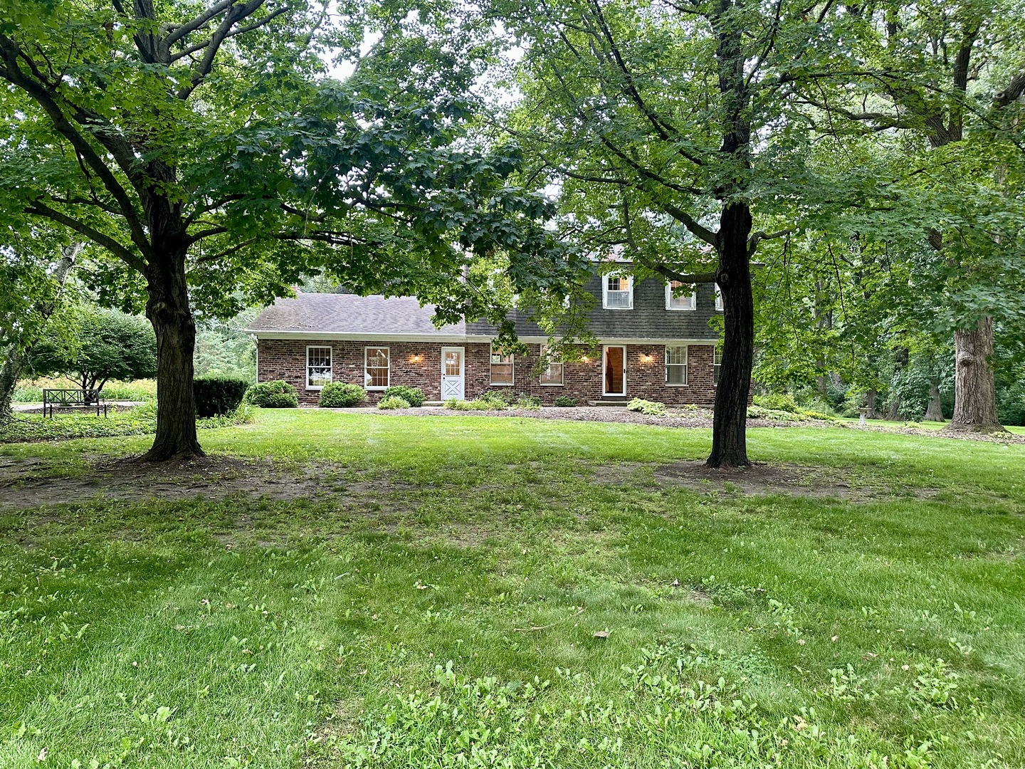 2s730 White Oak Lane Property Photo 34