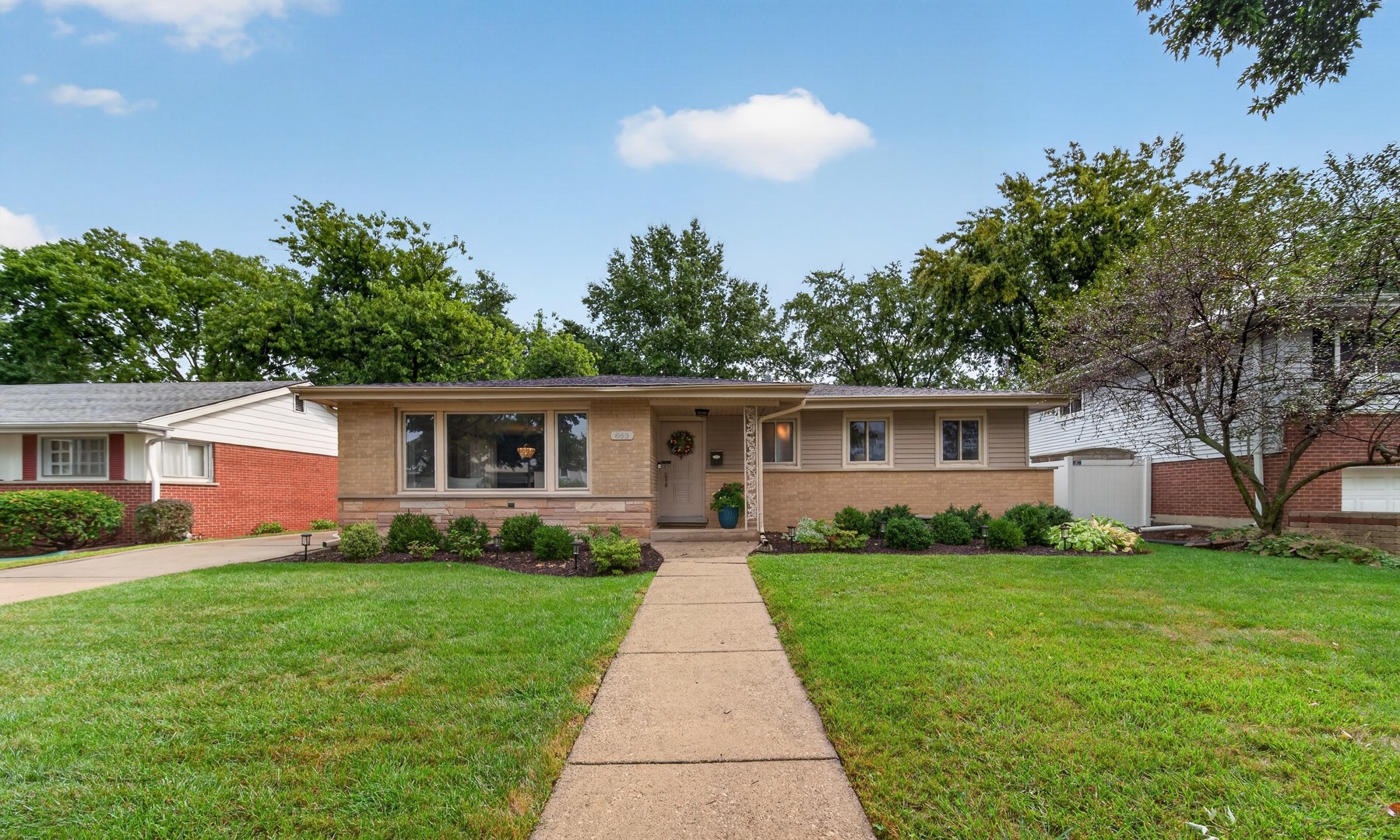 863 S Cedar Avenue Property Photo 1