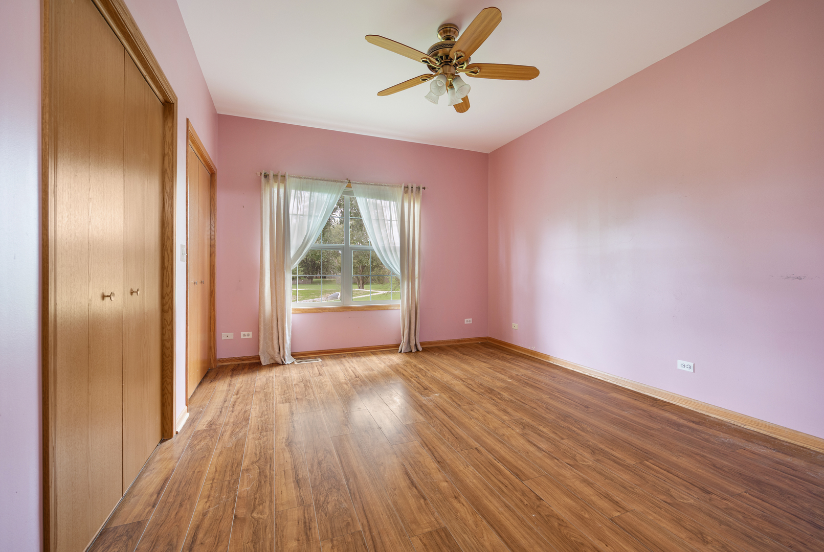 12765875 Property Photo 14