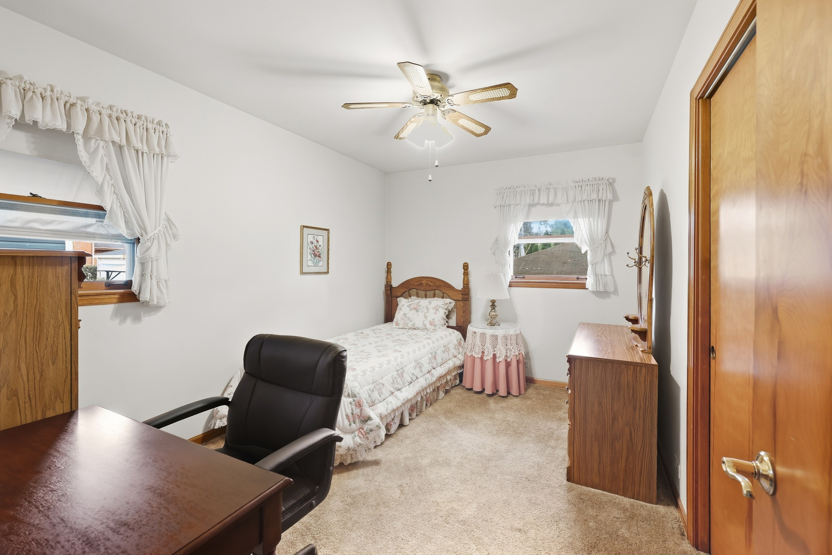 422 W Larkdale Lane Property Photo 15