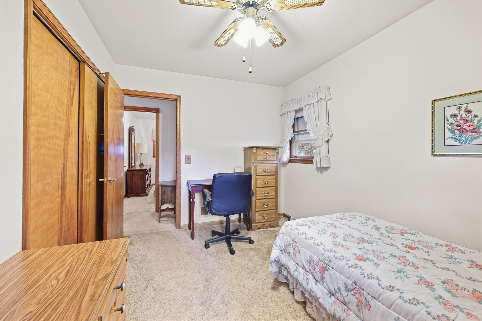 422 W Larkdale Lane Property Photo 16