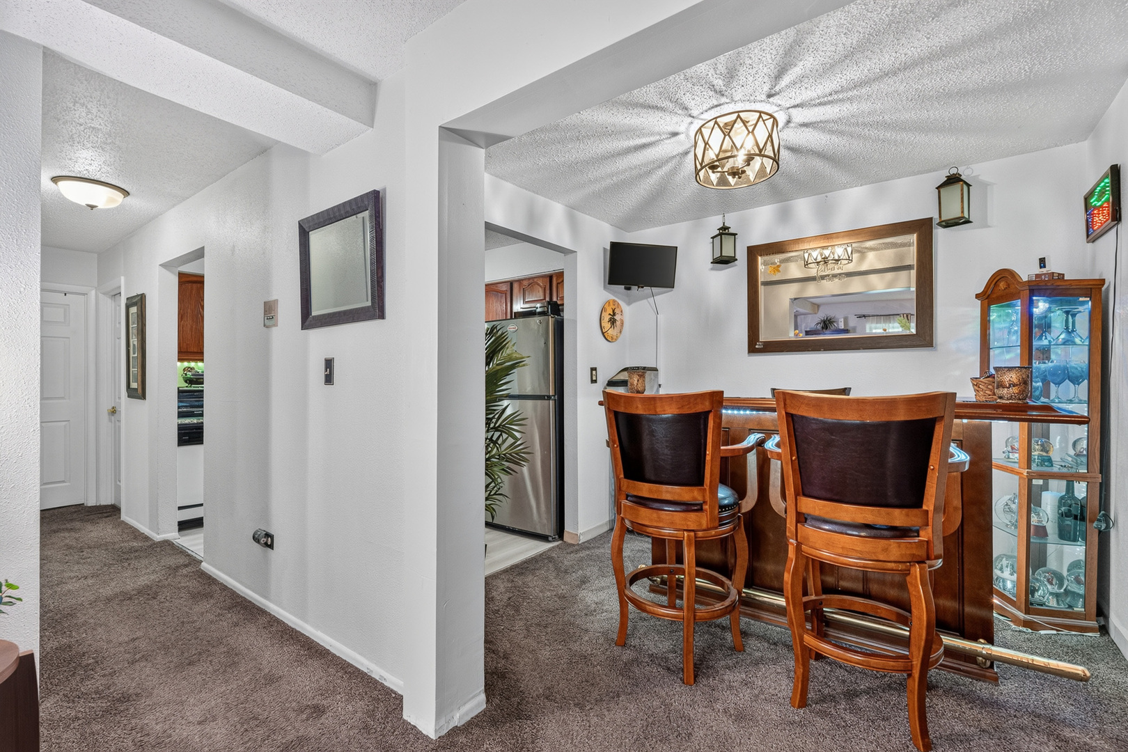 120 S La Londe Avenue 1g Property Photo 12