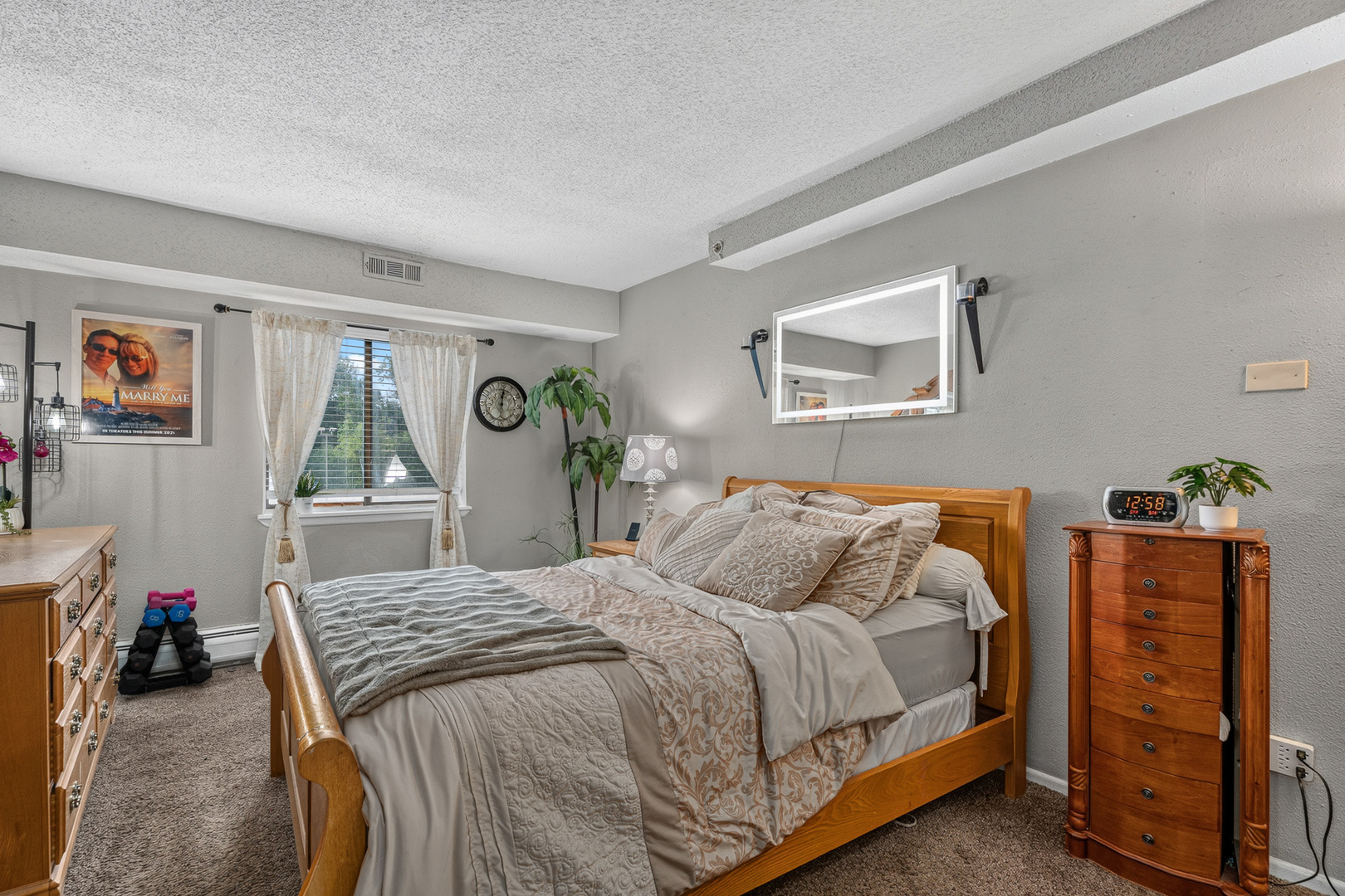 120 S La Londe Avenue 1g Property Photo 15