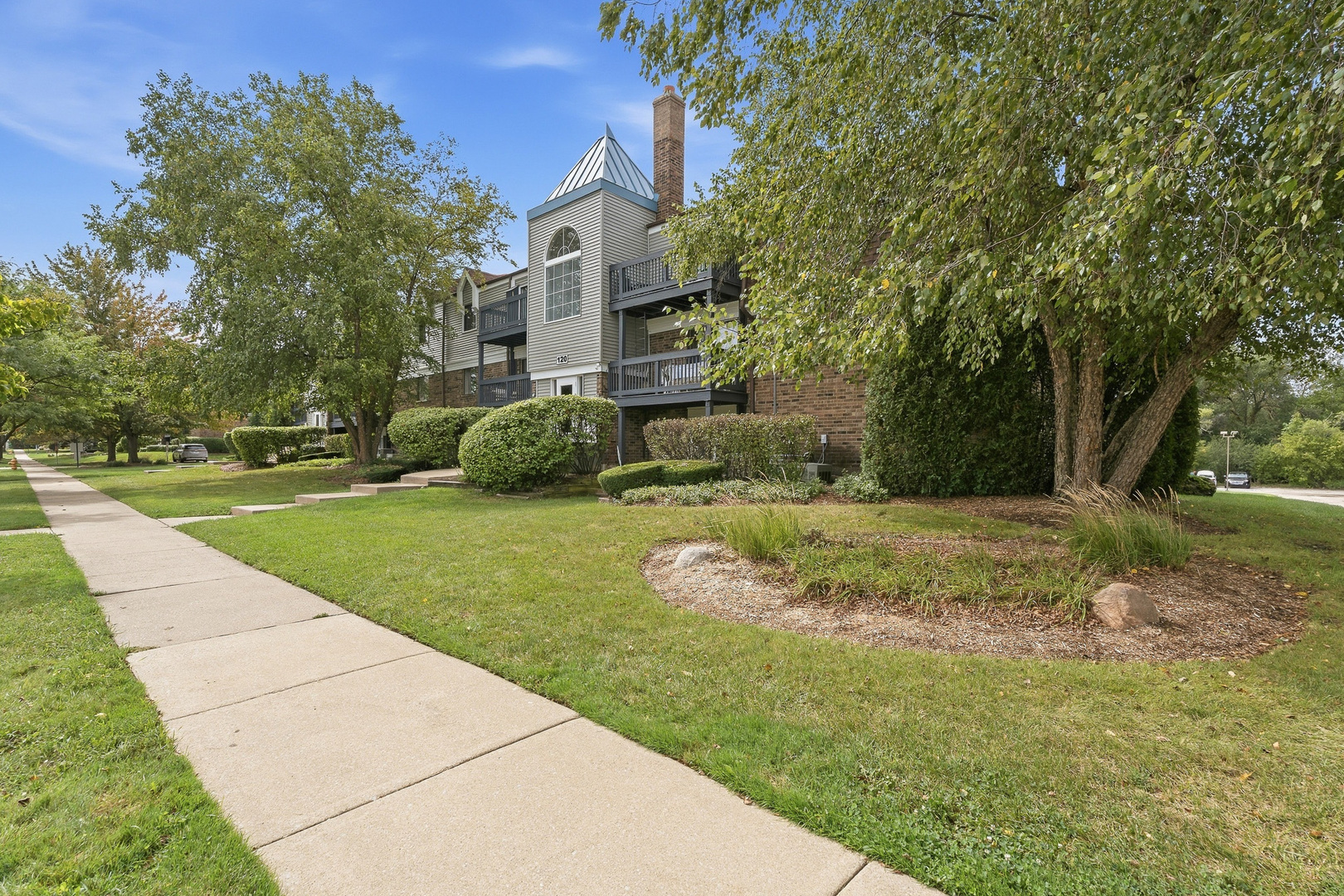 120 S La Londe Avenue 1g Property Photo 21