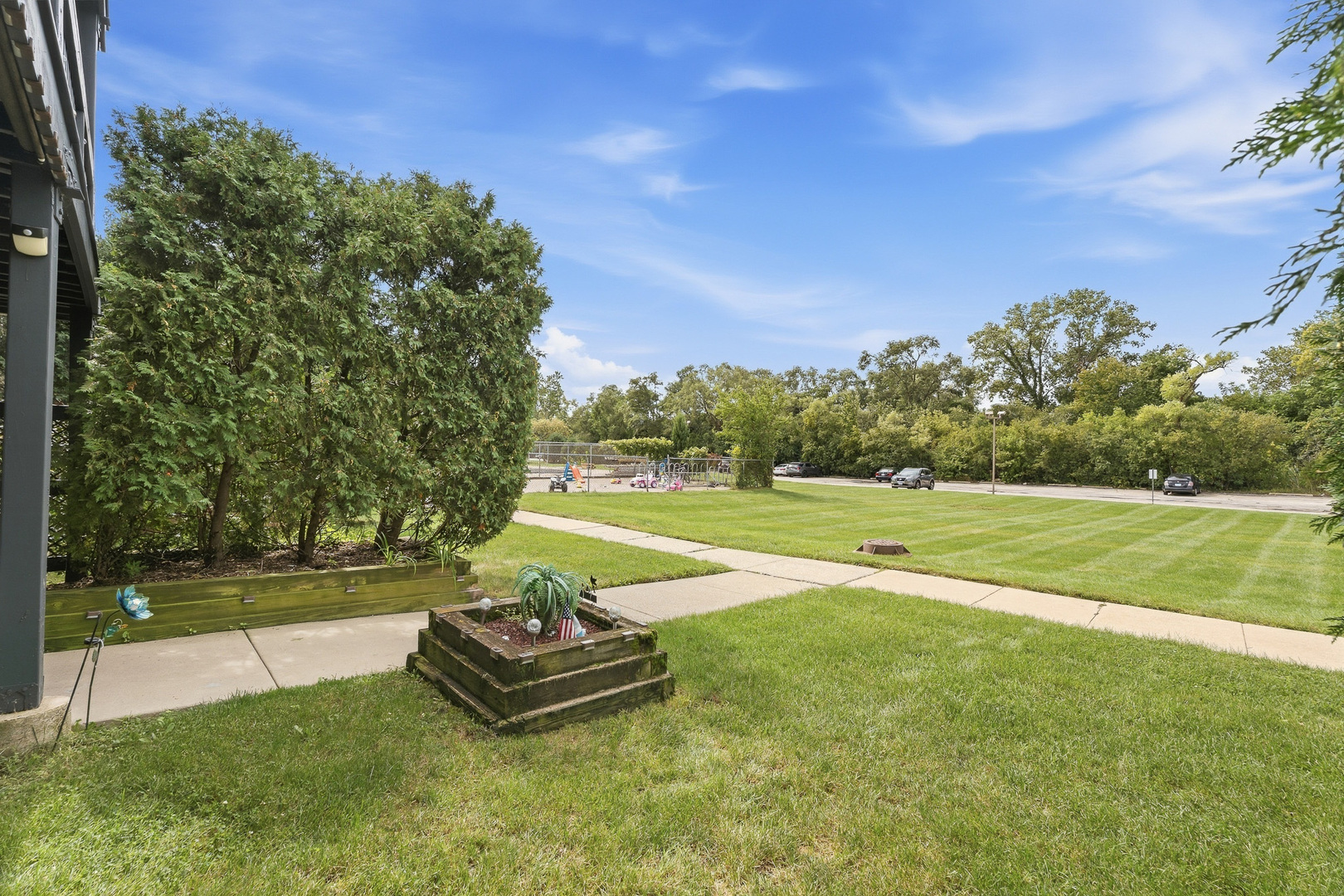 120 S La Londe Avenue 1g Property Photo 43