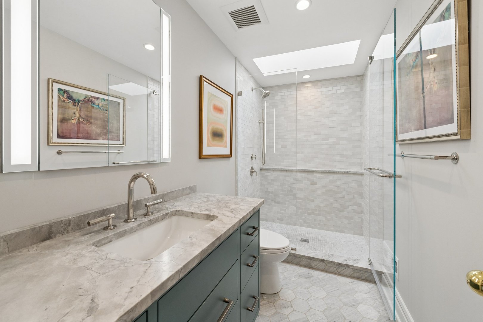 3100 N Kenmore Avenue 3j Property Photo 13