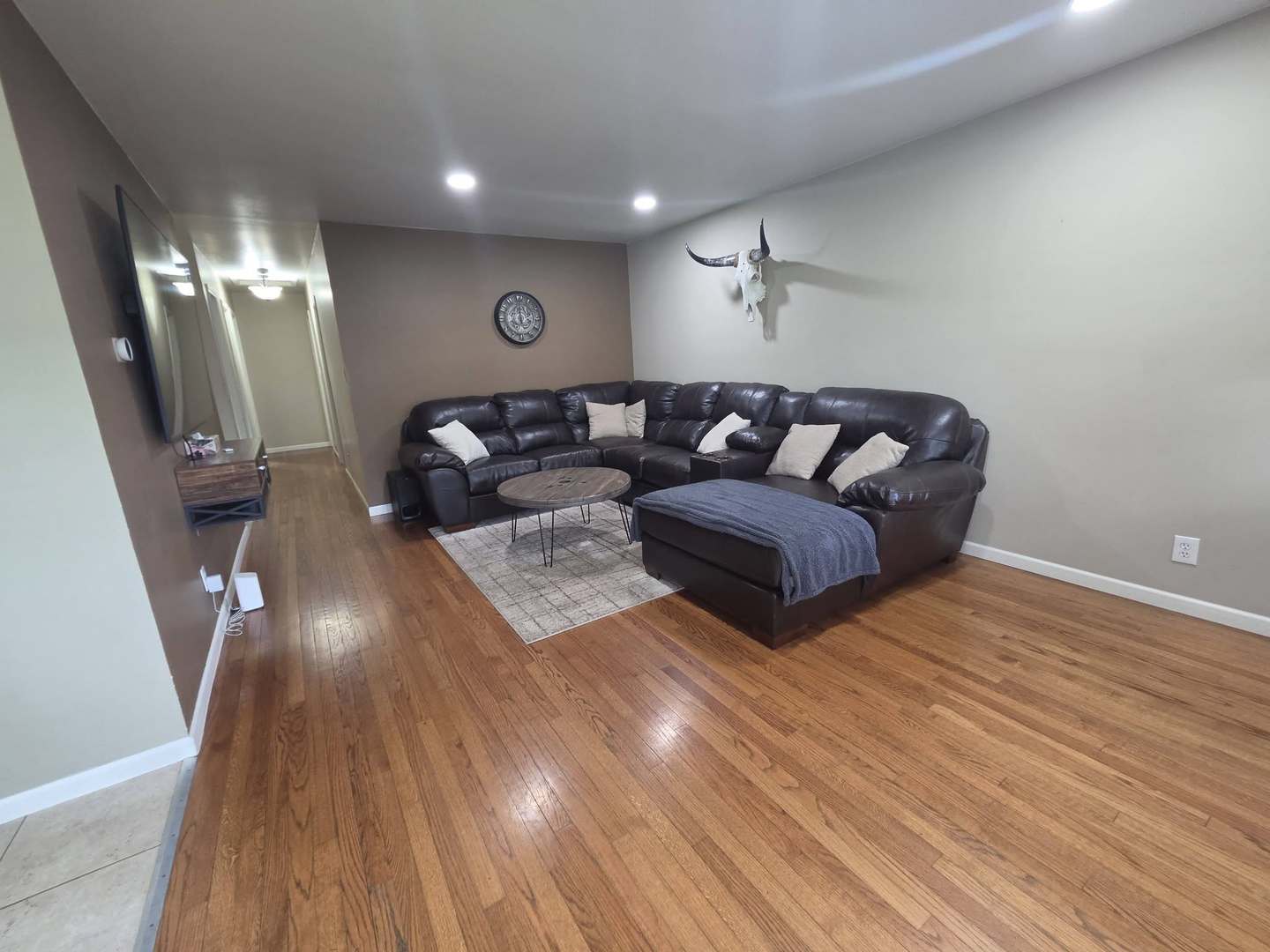 1445 Lantern Lane Property Photo 3