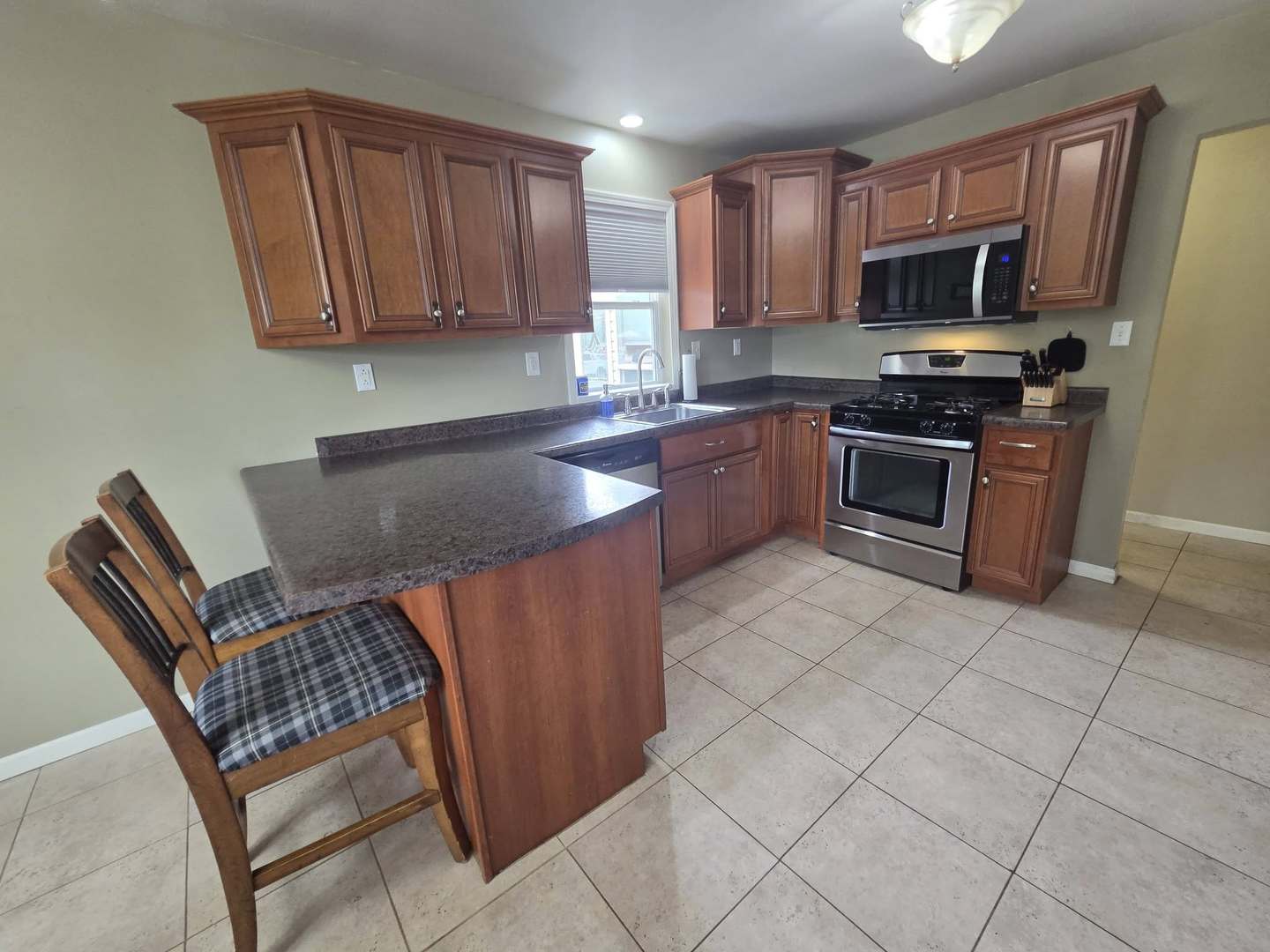 1445 Lantern Lane Property Photo 8