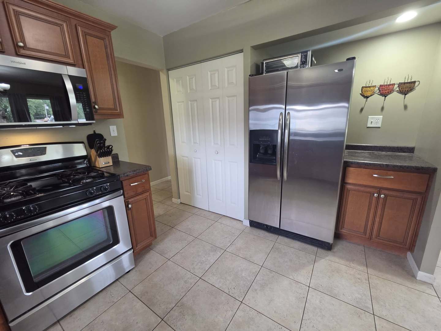 1445 Lantern Lane Property Photo 9