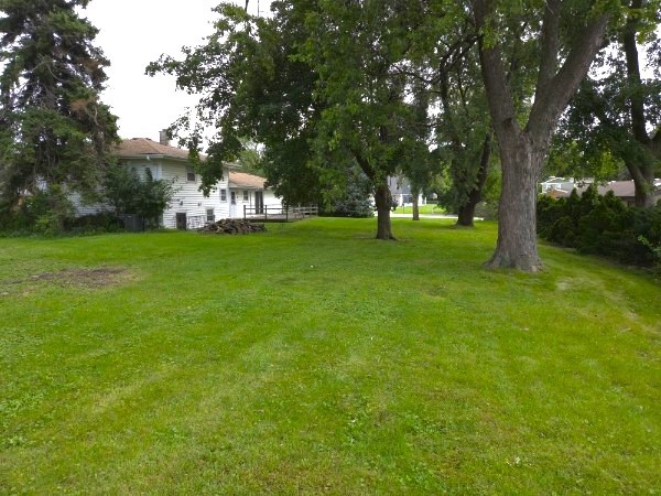 20w511 Army Trail Boulevard Property Photo 4