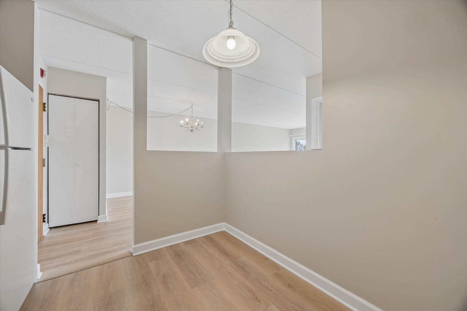 5125 Blodgett Avenue 507 Property Photo 5